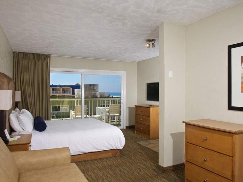 Surfer Beach Hotel Official Site Hotels In San Diego