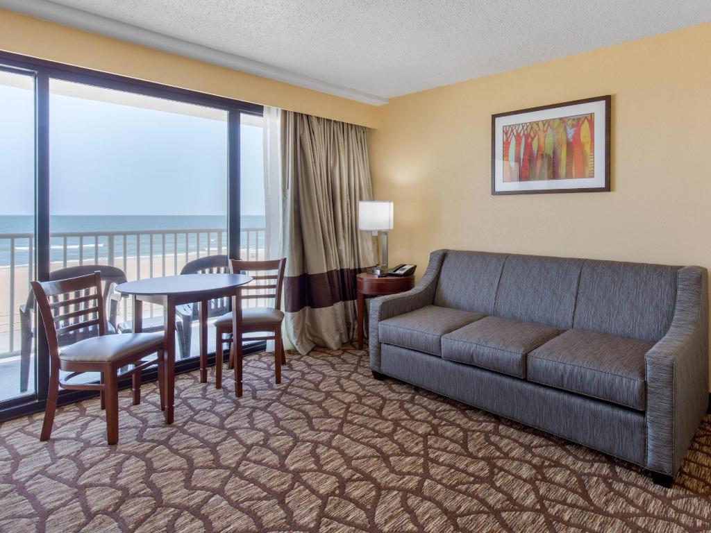 Comfort Inn Suites Virginia Beach Oceanfront Official Site