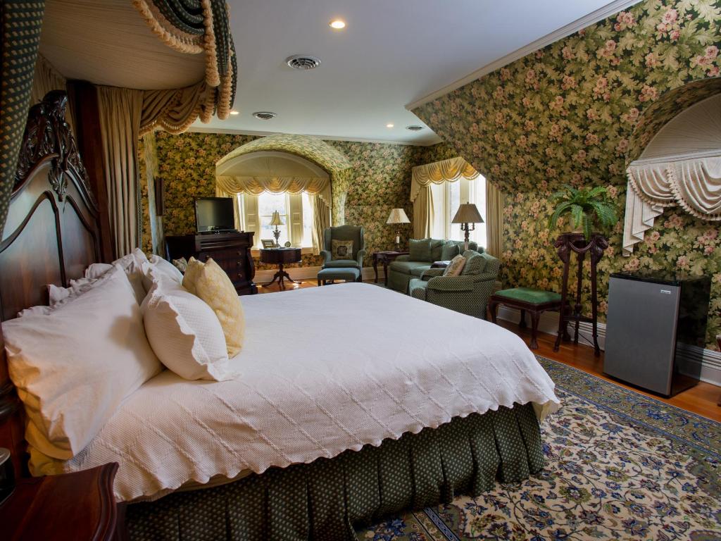 Bed And Breakfast On Lake George Lake George Suite
