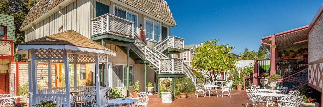 Amenities Rose Garden Inn Historic Boutique Hotel Near Uc Berkeley Charming Berkeley Hotel Surrounded By Beautiful Murals