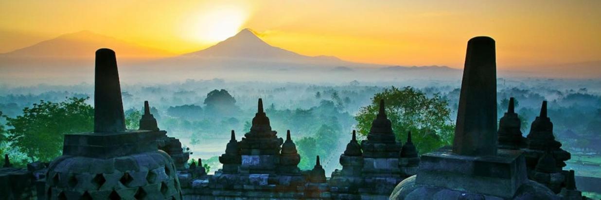 Menikmati Sunrise Borobudur yang Akan Membuat Anda Tercengang