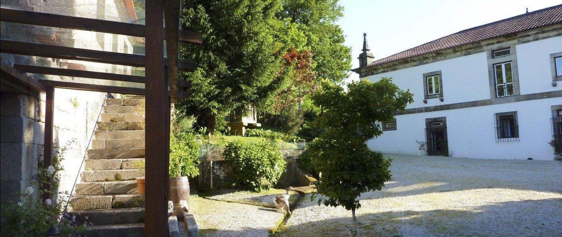 Mosteiro De S. Cristovao De Lafoes