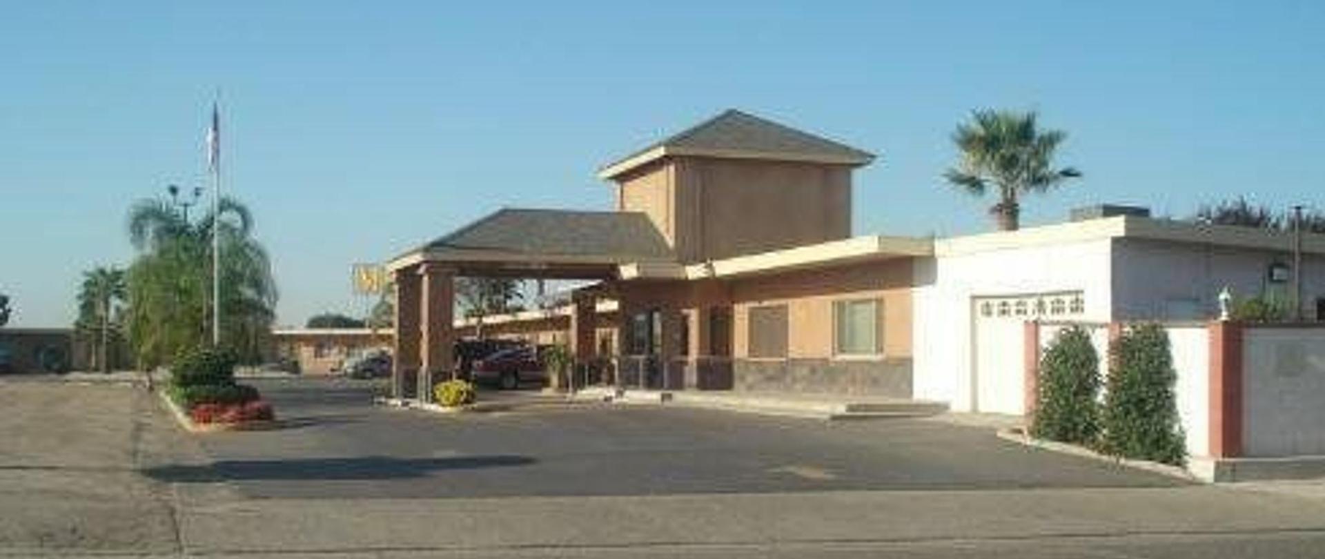 Village Inn Tulare United States Of America