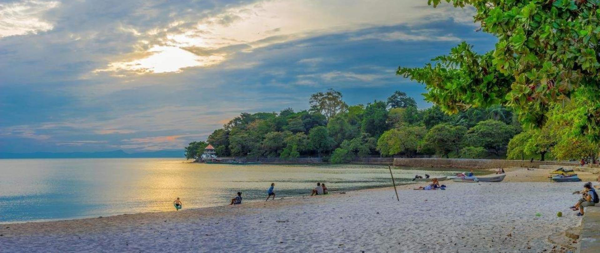 Hotel De La Plage Kep Cambodia