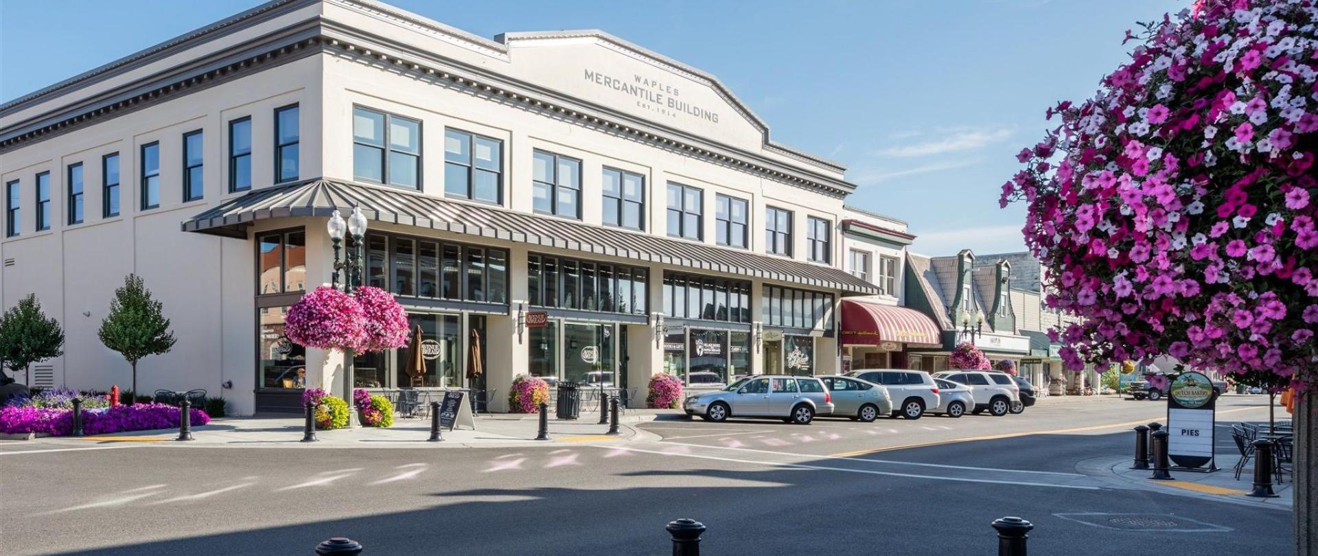 Inn At Lynden Official Site Inns In 20170821 The Inn At Lynden Front Facade 6