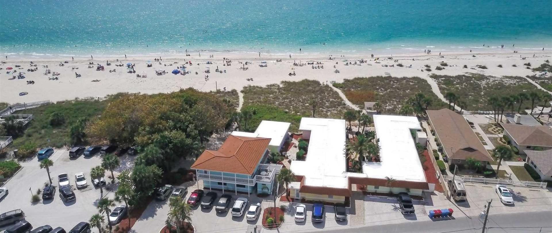 Beach Retreat On Casey Key Sarasota Fl Beachfront Als Condos A Beach Retreat On Casey Key
