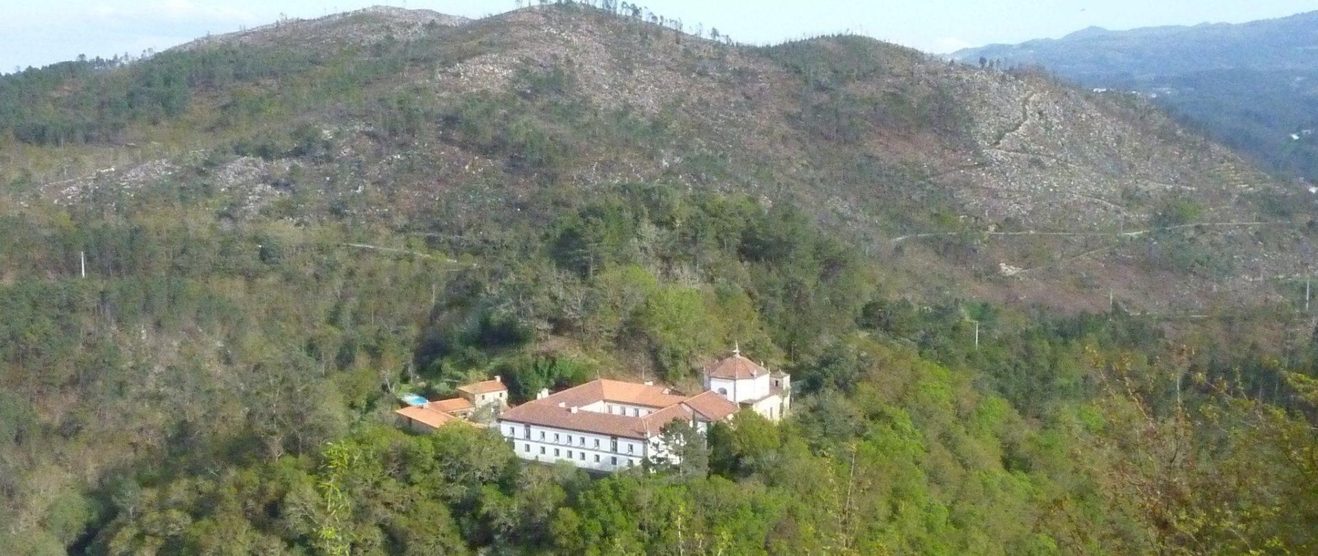 Mosteiro De S. Cristovao De Lafoes