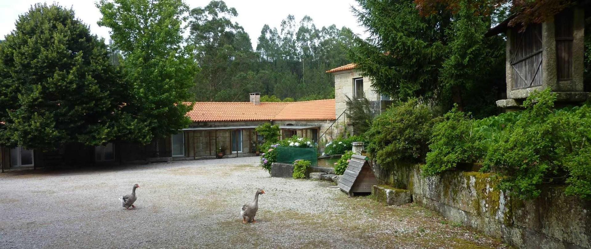 Mosteiro De S. Cristovao De Lafoes