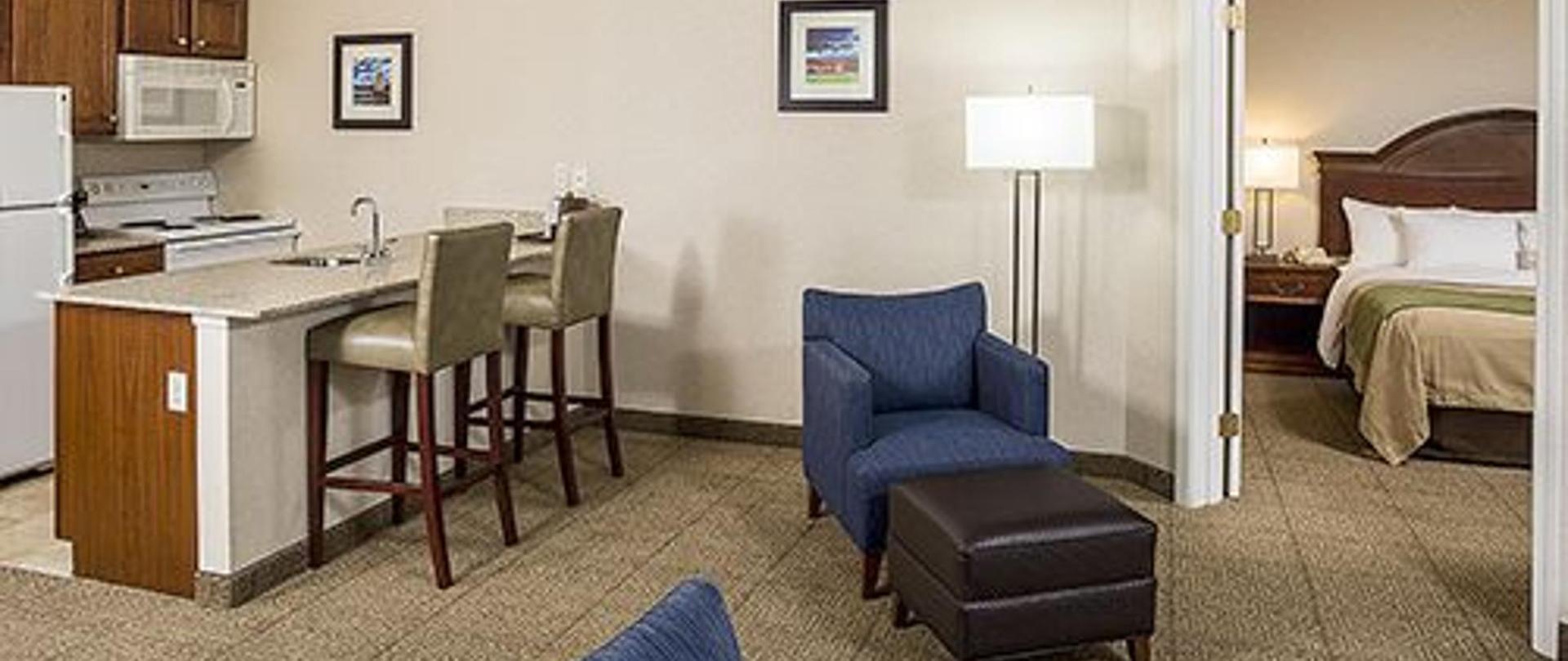 Comfort Inn Suites South Burlington Vermont United States Cmsimg 1385142122 1 Jpg
