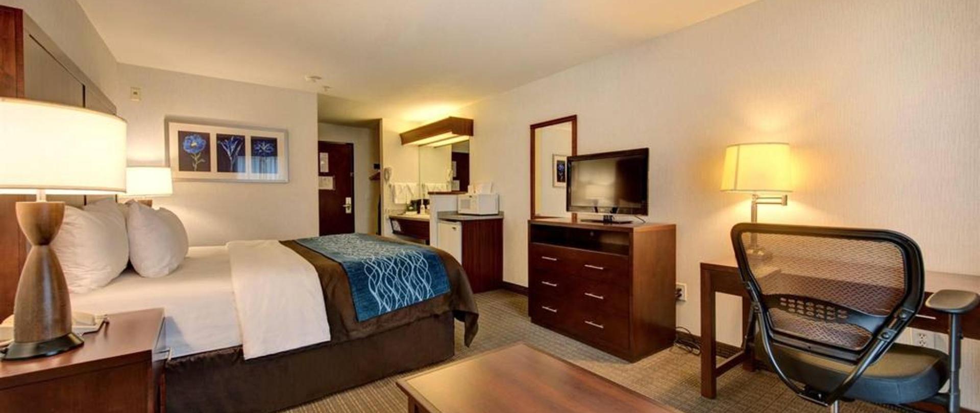 Comfort Inn Suites Portland Airport Official Site Hotels In