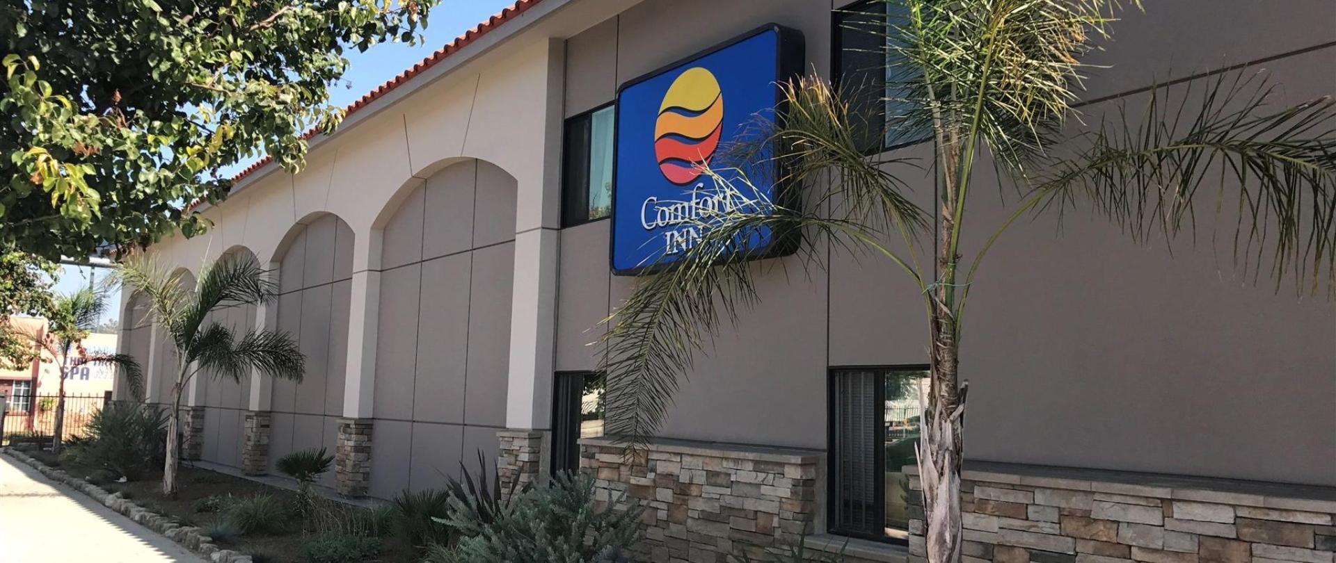 Comfort Inn Near Old Town Pasadena In Eagle Rock Los Angeles Ca