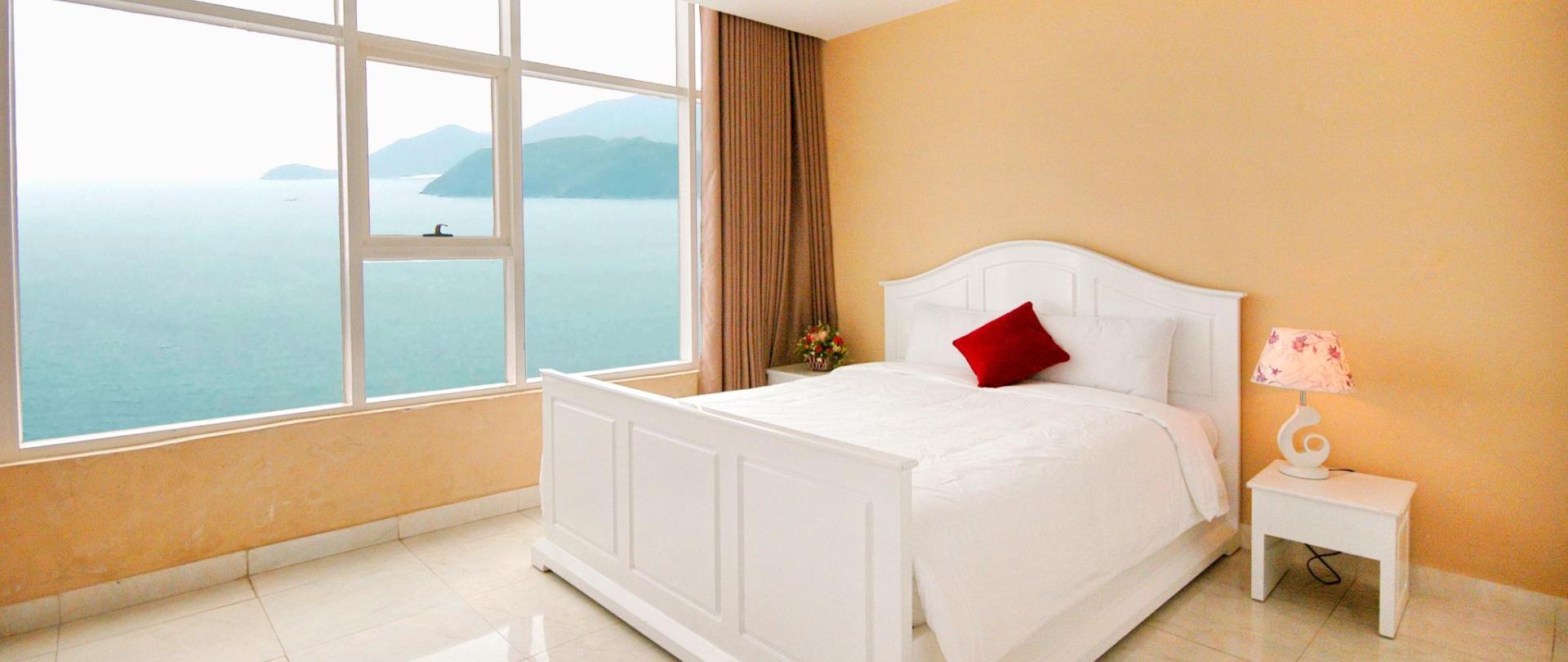 Welcome To Handy Holiday Nha Trang Beach Apartment - 