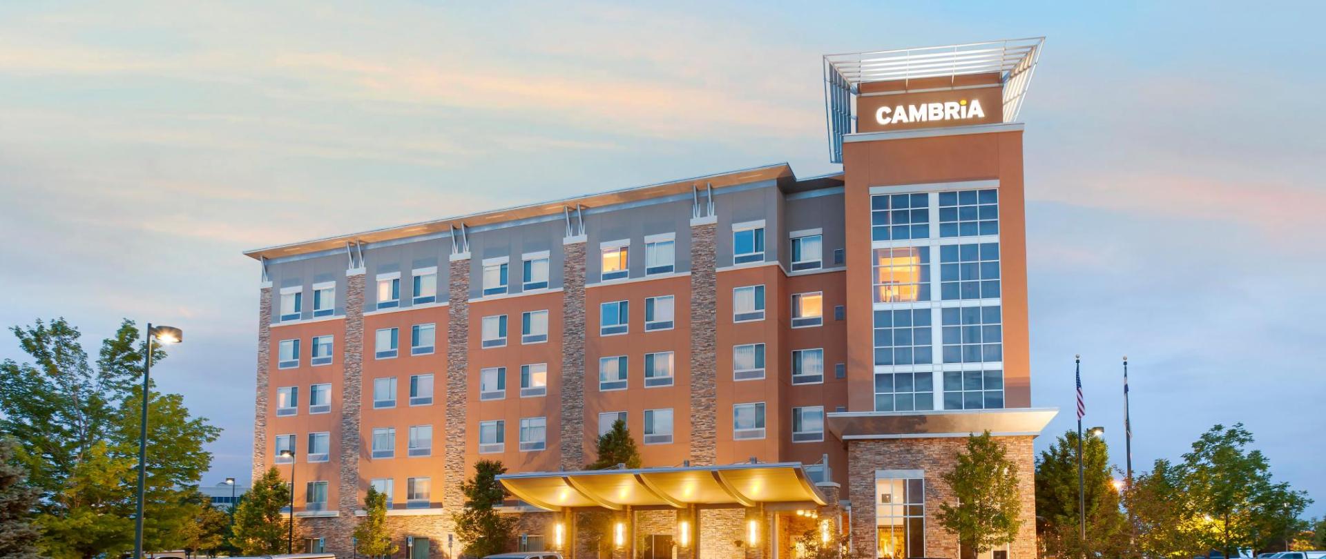 Cambria Hotel Denver International Airport