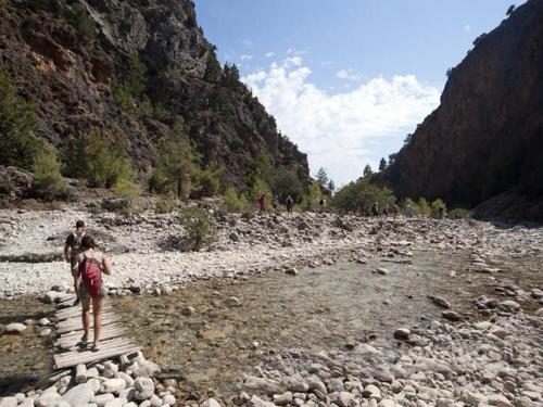 samaria-gorge-02.jpg