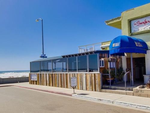 Surfer Beach Hotel Official Site | Hotels in San Diego