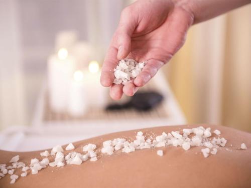 1 Night Spa Love & Daisy