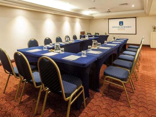 Reuniones & Convenciones