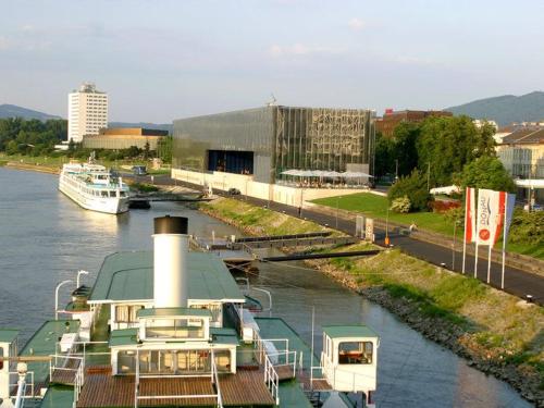 donauschifffahrt-linz.jpeg