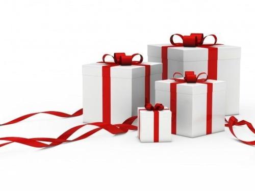 white-gift-boxes-with-red-ribbon_1156-685.jpg