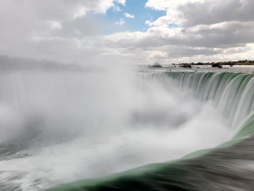Niagara Falls