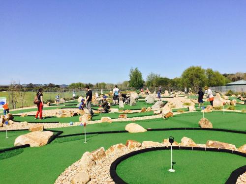 boneo-maze-and-mini-golf1.jpg