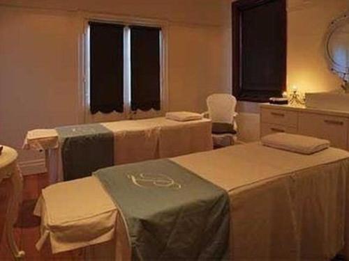 peninsula-life-medispa.jpg
