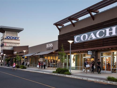 Outlet Shopping Spree