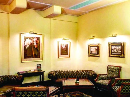 Castlereagh Lounge