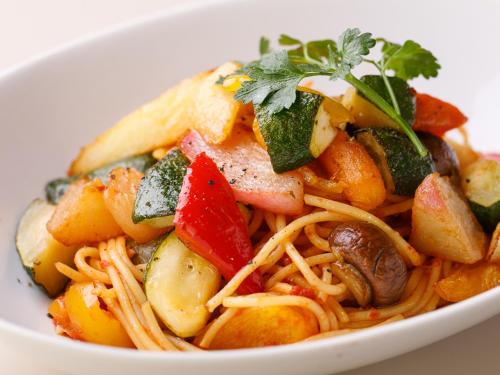Alimentos e bebidas