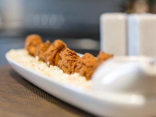 Now Serving Lunch