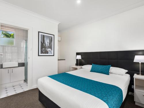 Comfort Inn Suites Manhattan Official Site Hotels In Adelaide